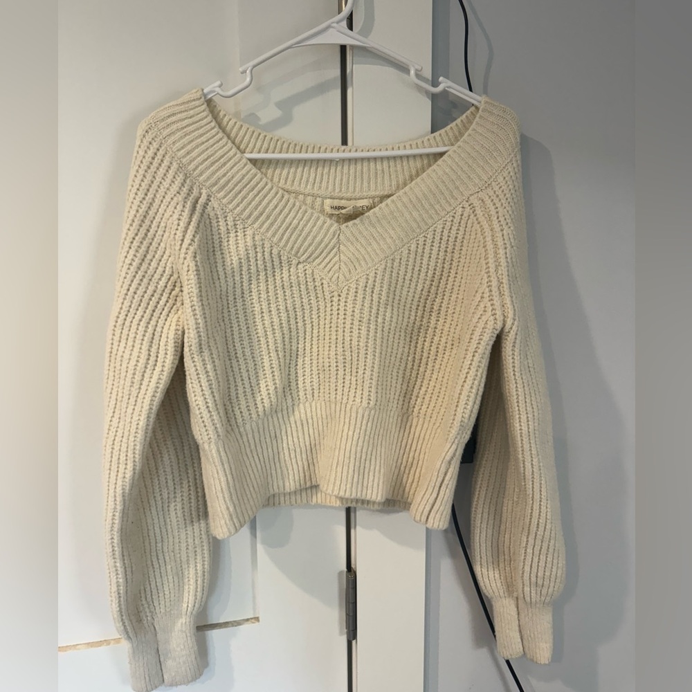 Cream/white sweater
